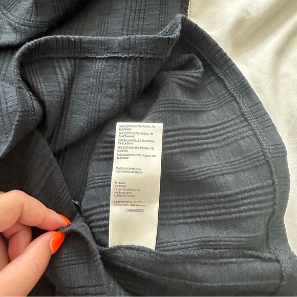 Pilcro || black bra tank - Picture 6 of 8